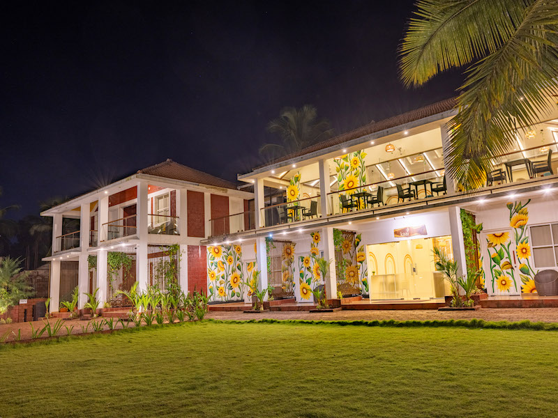 Garden & Building - Night view